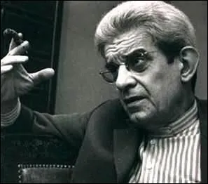 Nous mesurerons l'intrt que L. Leprince-Ringuet porte  cette discipline : - Que (... ) soit devenu, j'allais dire le pape de la psychiatrie, ne m'tonne pas. Il a toujours eu le got du canular 