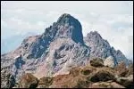 Quel est le sommet de la montagne corse marquant le point culminant de l'le ?