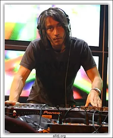 Quel est le vrai nom de Bob Sinclar ?