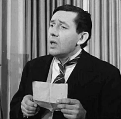 Caporal dans l'arme, je me prpare pour les grandes manuvres pour lesquelles le colonel sera de la revue. Mais avant cela j'irai danser le french cancan en vitant de me faire pingler.