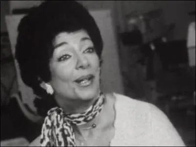 Pour avoir frquent un tendre voyou, je suis devenue la honte de la famille. Mais peu importe, mon Don Juan m'a offert les cls du paradis et depuis je respire la joie de vivre.