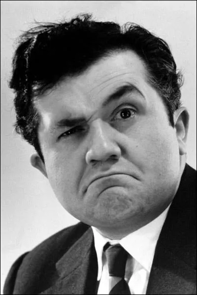 Aprs qu'elle m'ait dit  je n'aime que toi , je l'ai pouse. Ce fut une drle de noce suivie par un week-end  Paris. Puis nous sommes partis dans une maison de campagne achete en viager.