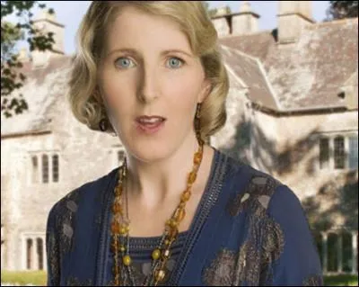 Ce n'est pas un personnage d'un roman d'Agatha, sur l'illustration, mais Agatha elle-m�me, dans l'�pisode dr�latique et hommage d'une s�rie c�l�bre. Quelle s�rie ?