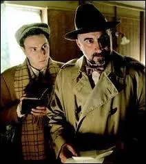 Inspir�e des romans d'Agatha, avec plus ou moins de r�ussite avec la francisation des intrigues, quel est le titre de cette s�rie avec Antoine Dul�ry ?