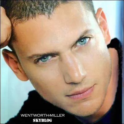 Quel est le nom de cet homme ?