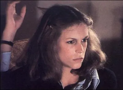 Dans  Halloween : Rsurrection , o Micheal Myers poignarde-t-il Laurie Strode ?