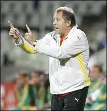 Qui a t le slectionneur du Ghana lors de la Coupe du monde en 2010 ?