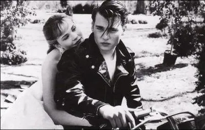 J'ai jou avec Johnny Depp dans  Cry-Baby . Qui suis-je ?
