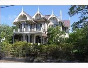 Et voici une maison de Louisiane, dans la ville de La Nouvelle Orleans. Qui y habite ?