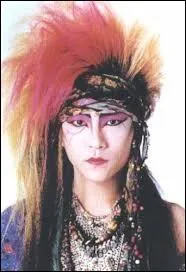 A quel groupe appartient ce membre ?