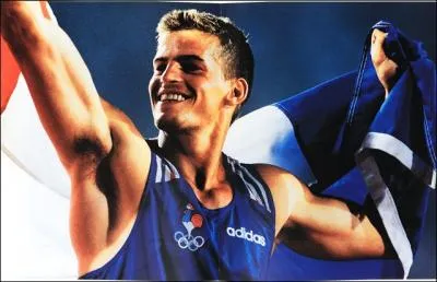 Quel sport pratiquait Jean Galfione, qui fut champion olympique en 96, lors des jeux d'Atlanta, et champion du monde en salle en 99 ?