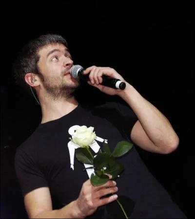 Pour qui Grgoire a-t-il crit et compos le titre  Dessine moi  ?