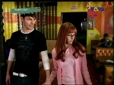 Dans quel clip porte-t-elle une perruque rousse ?