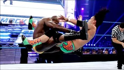 Quelle quipe se nomme   The prime time players   ?