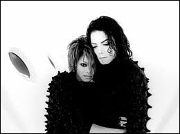 Ce clip a coûté 7 millions de dollars et il est truffé d'effets spéciaux. Dans quel clip Michael Jackson chante-t-il avec sa soeur Janet dans un vaisseau spatial immaculé ?
