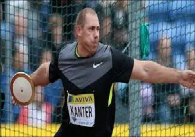 Si je vous dit que cet athlte spcialiste du lancer du disque s'appelle Gerd Kanter, vous devriez pouvoir deviner le numro de son dossard ?