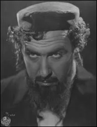 Quel est le titre du film de fiction , propagande antismite ralise par Veit Harlan en 1940 , qui a contribu  rpandre l'idologie raciste du rgime nazi ?