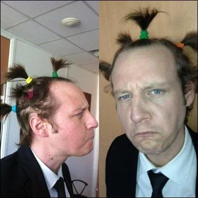 Comment s'appelle ce commentateur franais ?