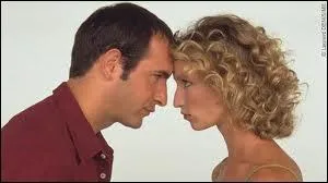 Comment Alexandra Lami appelle-t-elle Jean Dujardin dans la srie  Un gars, une fille  ?