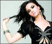 Comment s'appelle la sur de Demi Lovato ?