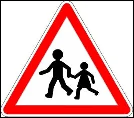 Que signifie ce panneau triangulaire ?