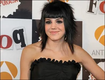 Comment s'appelle le frre de Paola ?