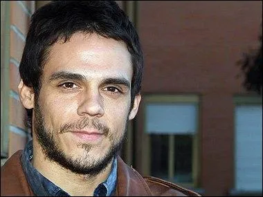 Avec quelle lve est sorti Rock ?