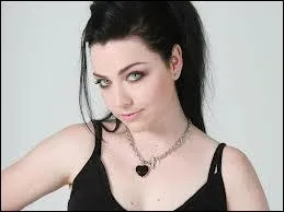 Qui est cette chanteuse ?