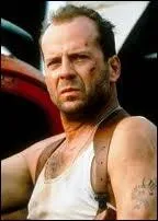 Retrouvez la rplique de Bruce Willis (John McClane) dans  Pige de cristal  (Die Hard).