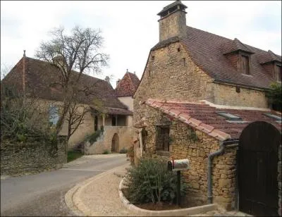 Les hivers sont rigoureux, mais vous pourrez vous mettre  l'abri auprs d'une chemine, de chtaignes, de pommes et de foie gras. Vous serez alors les invits du ...