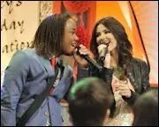 Comment s'appelle son clip de victorious ?