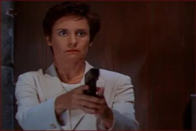 Quel est le mobile de Mme Loomis ?