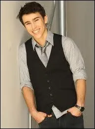 Quel est son nom complet ?