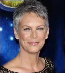 Elle joue moins aujourd'hui, et se consacre  sa famille. Car, par son mari, Jamie Lee est devenue... ?