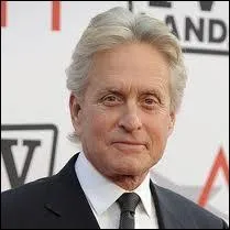 Outre son mtier d'acteur, quelle grande carrire a-t-il galement russie ?