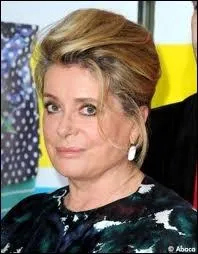Grce  son talent et  ses choix de carrire judicieux, Catherine Deneuve traverse le temps, passant de ralisateurs confirms  de jeunes ralisateurs. Elle est aussi une femme engage...