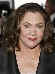 Elle est toujours bourre de talent, mais tient dsormais des rles de caractre, comme celui dans la srie Friends... ?