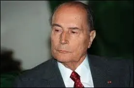 Ag de 79 ans, Franois Mitterrand meurt d'un cancer de la prostate le 08 janvier 1996. O est-il dcd ?