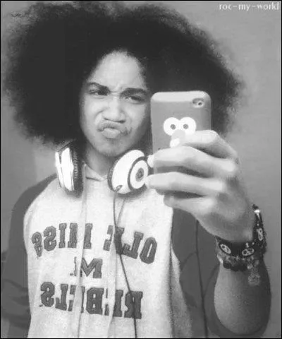 Quel animal Roc Royal a-t-il embrass avec la langue ?