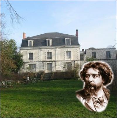 Dans cette maison du hameau de Champrosay en Essonne, l'auteur du   Petit Chose   y recevait des invits de marque comme les peintres Renoir, Czanne ou Monet ... .