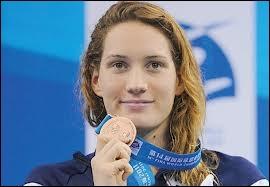 Qui est cette championne, mdaille d'or en natation ( 400m nage libre ) ?