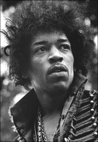 Guitariste et chanteur talentueux, 'Purple Haze', 'Hey Joe' et 'Foxy Lady' sont quelques uns de ses succs. Sa carrire prend fin en 1970 avec sa mort prmature  l'ge de 27 ans :