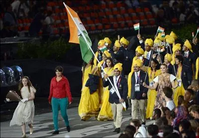 Qu'a bien pu faire cette mystrieuse inconnue, Madhura Nagendra, durant l'inauguration des Jeux Olympiques,  Londres ?