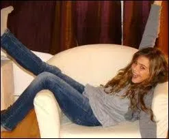 Parmi ces chansons laquelle n'est pas de Caroline Costa ?