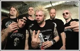 On remonte vers le grindcore, musique extrmement rapide et violente ! Ce groupe est :