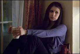 De qui Elena est-elle le sosie ?