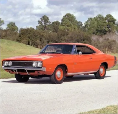 Quelle version de Charger n'avait pas les lumires caches ?