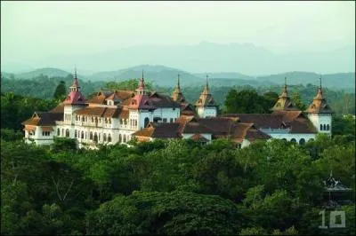 Quel est ce palais construit en 1915 ?