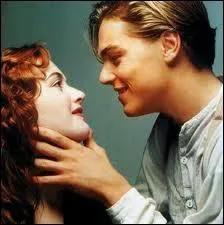 Aux cts de quel acteur s'impose-t-elle sur l'cran lors du film  Titanic  (1997) ?