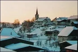 Je vous emmne  prsent  Grandfontaine o ses habitants portent le nom de ...